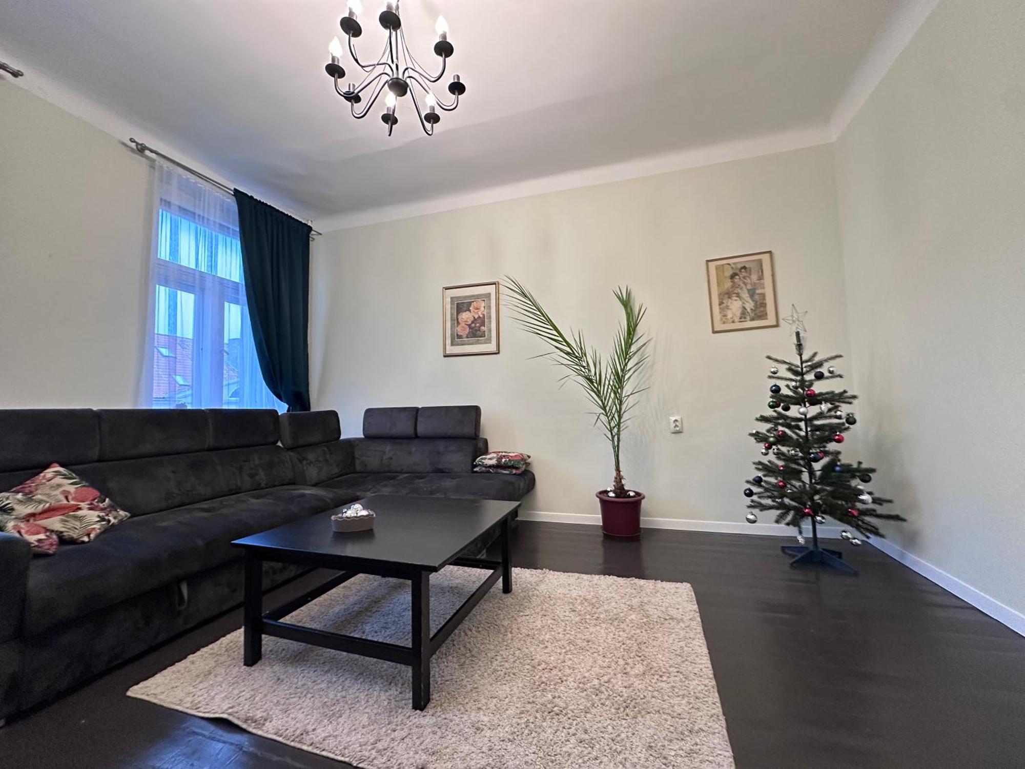 Classy Green Old Town Apartment Klaipėda Exteriör bild
